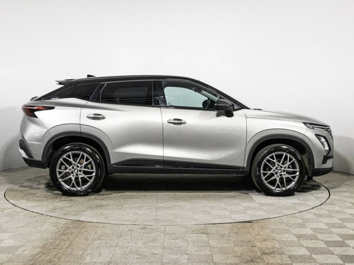 OMODA C5 с пробегом — 2023 год. Фото: #3