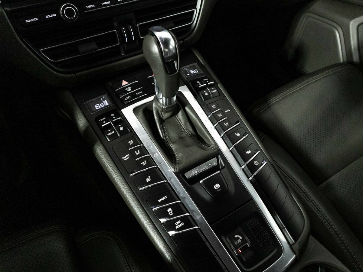 Porsche Macan с пробегом — 2019 год. Фото: #12