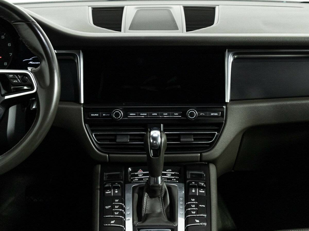 Porsche Macan с пробегом — 2019 год. Фото: #22
