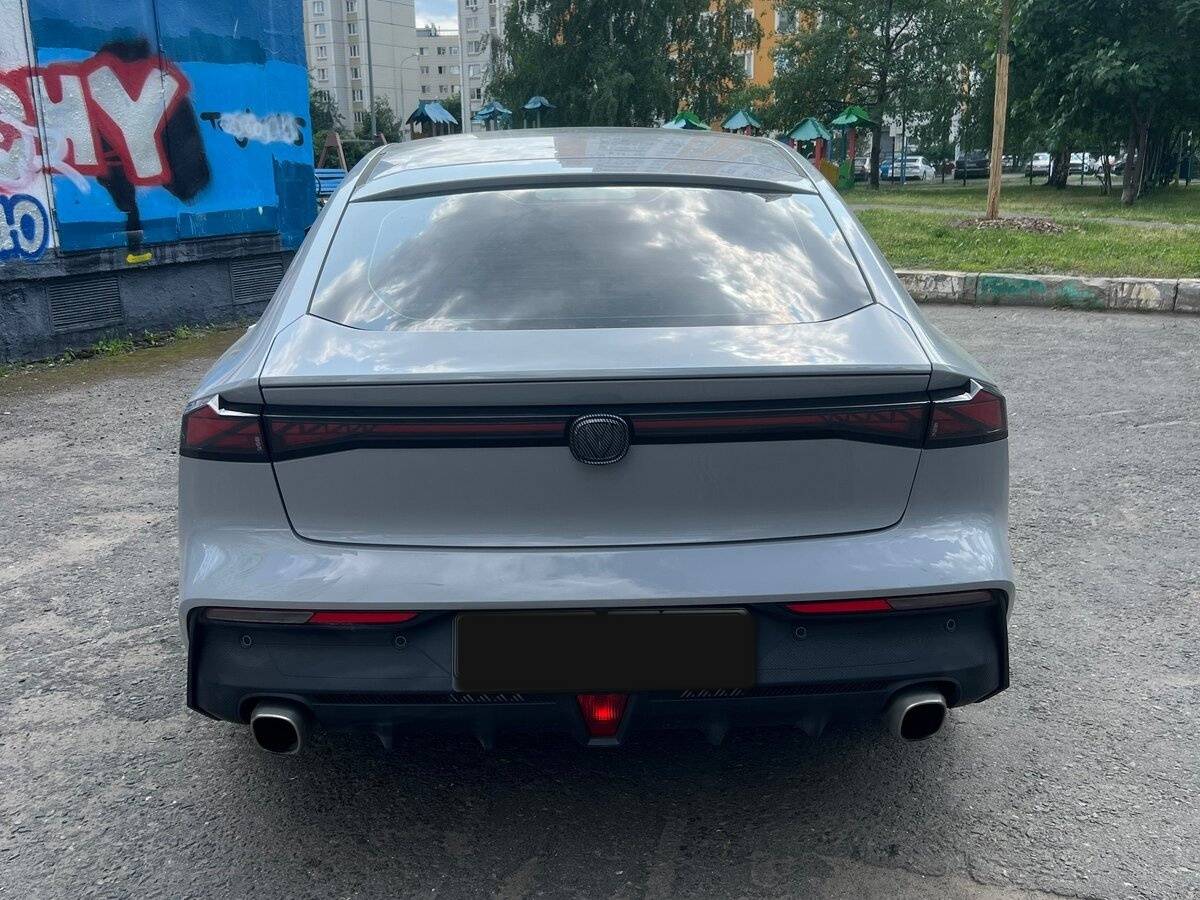 Changan UNI-V с пробегом — 2024 год. Фото: #3