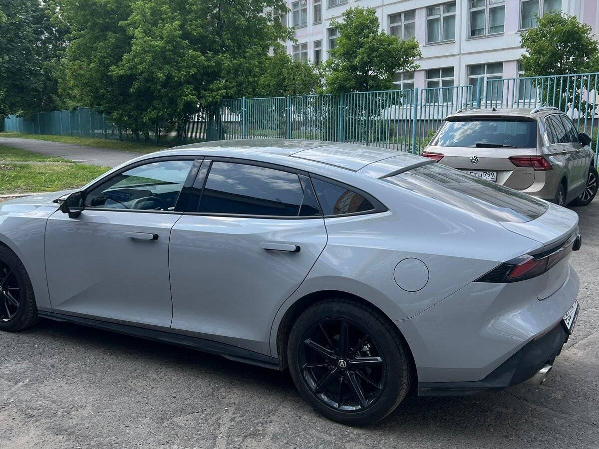 Changan UNI-V с пробегом — 2024 год. Фото: #8