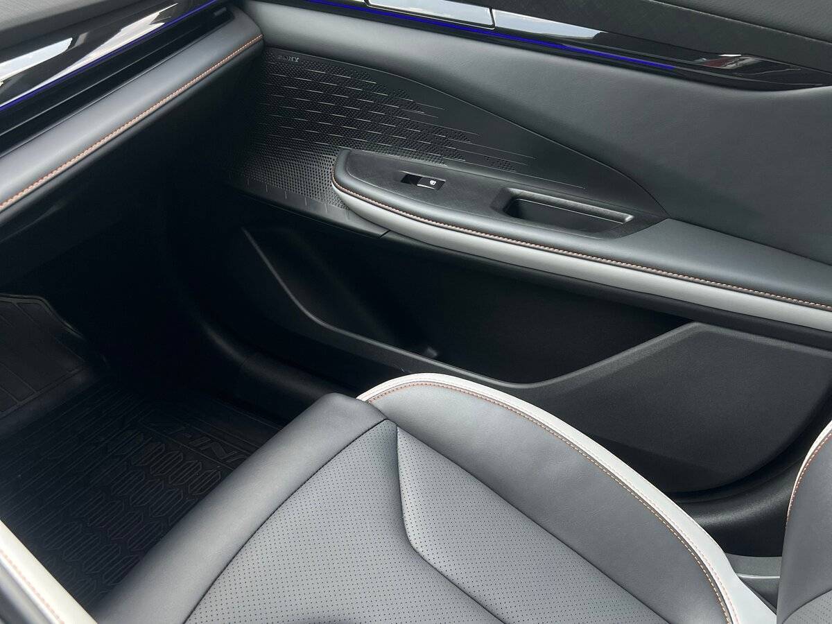 Changan UNI-V с пробегом — 2024 год. Фото: #15