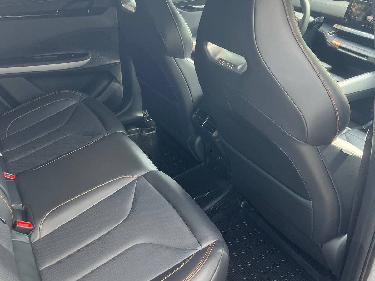 Changan UNI-V с пробегом — 2024 год. Фото: #21