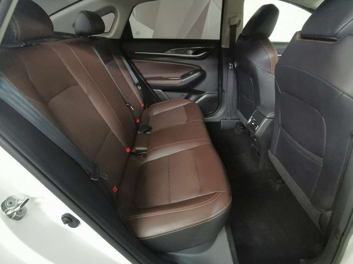 Changan Eado Plus с пробегом — 2023 год. Фото: #13