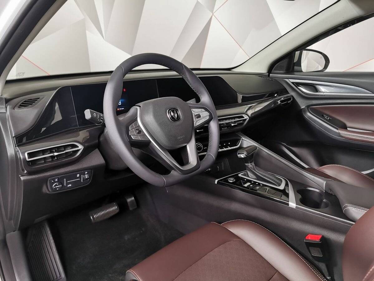 Changan Eado Plus с пробегом — 2023 год. Фото: #15