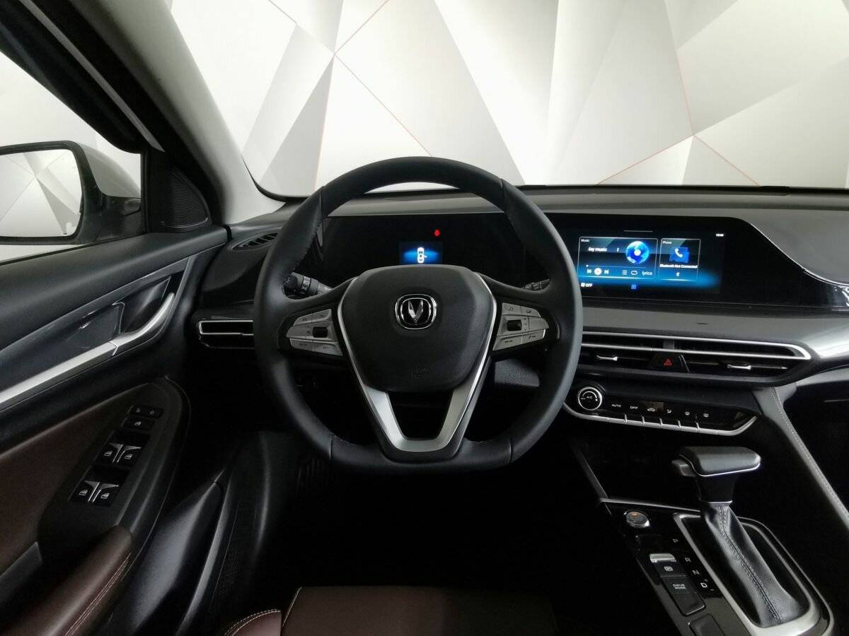 Changan Eado Plus с пробегом — 2023 год. Фото: #16