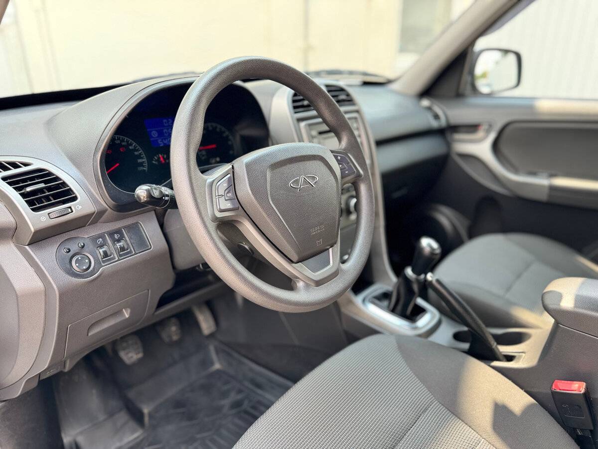 Chery Tiggo (T11) с пробегом — 2013 год. Фото: #12