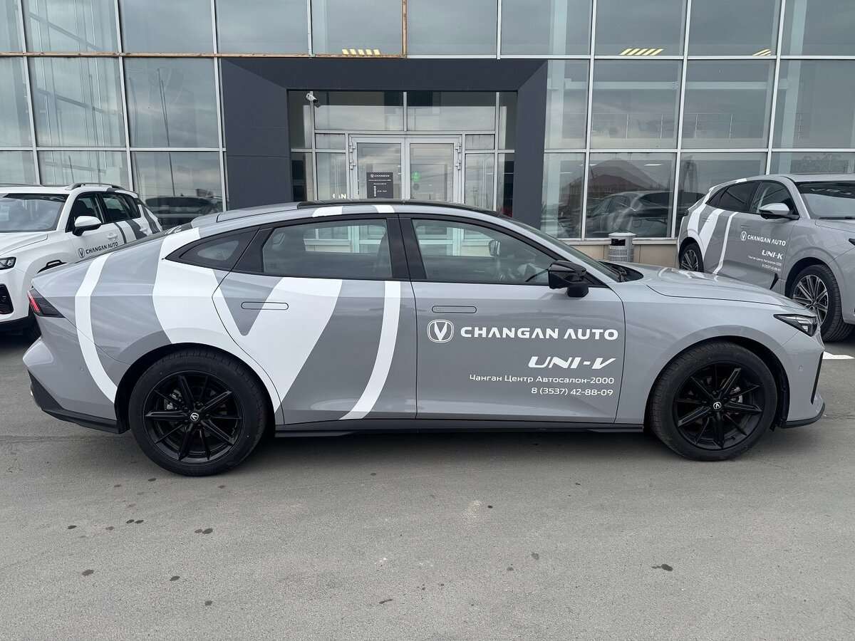 Changan UNI-V с пробегом — 2023 год. Фото: #2