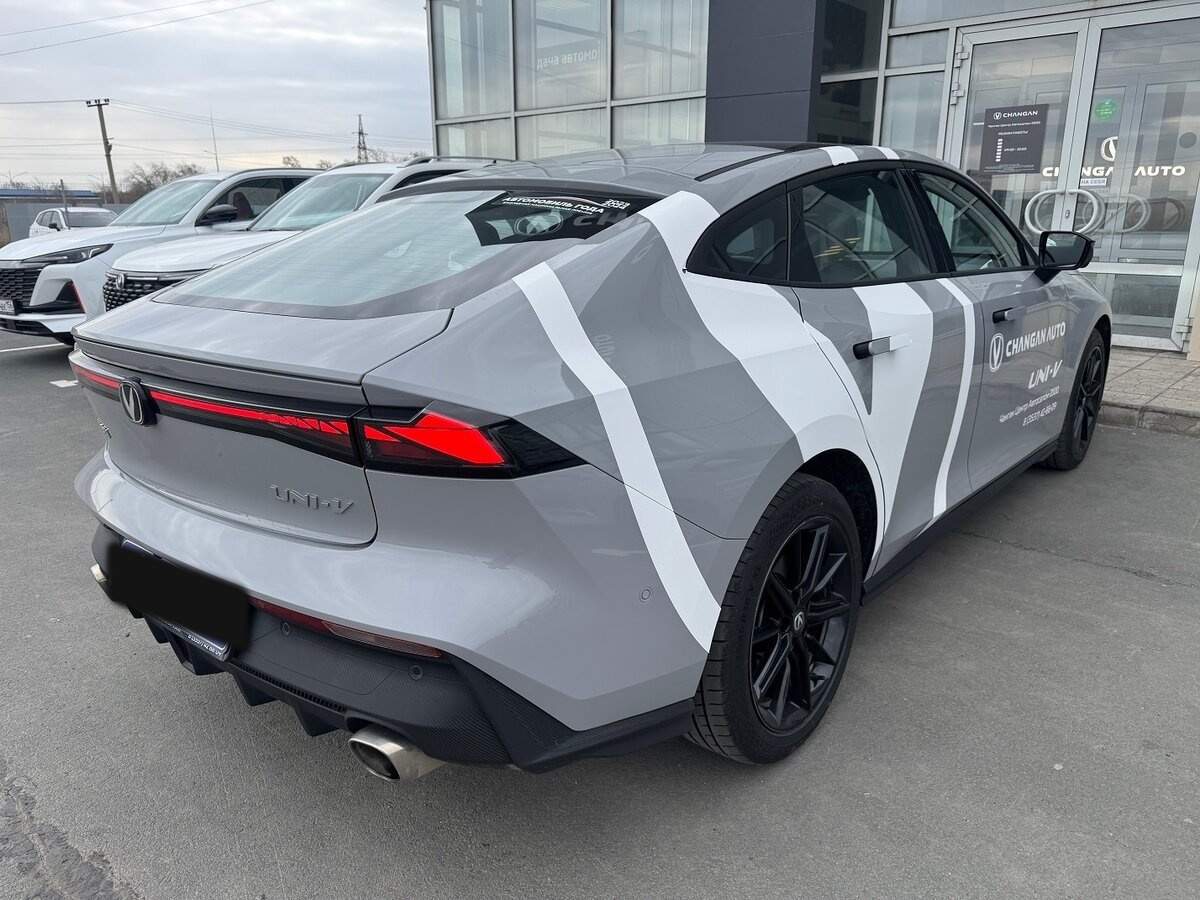 Changan UNI-V с пробегом — 2023 год. Фото: #4