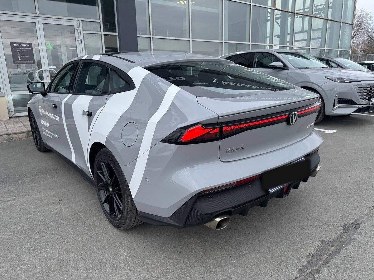 Changan UNI-V с пробегом — 2023 год. Фото: #5