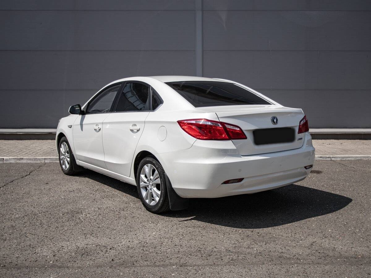 Changan Eado с пробегом — 2014 год. Фото: #2