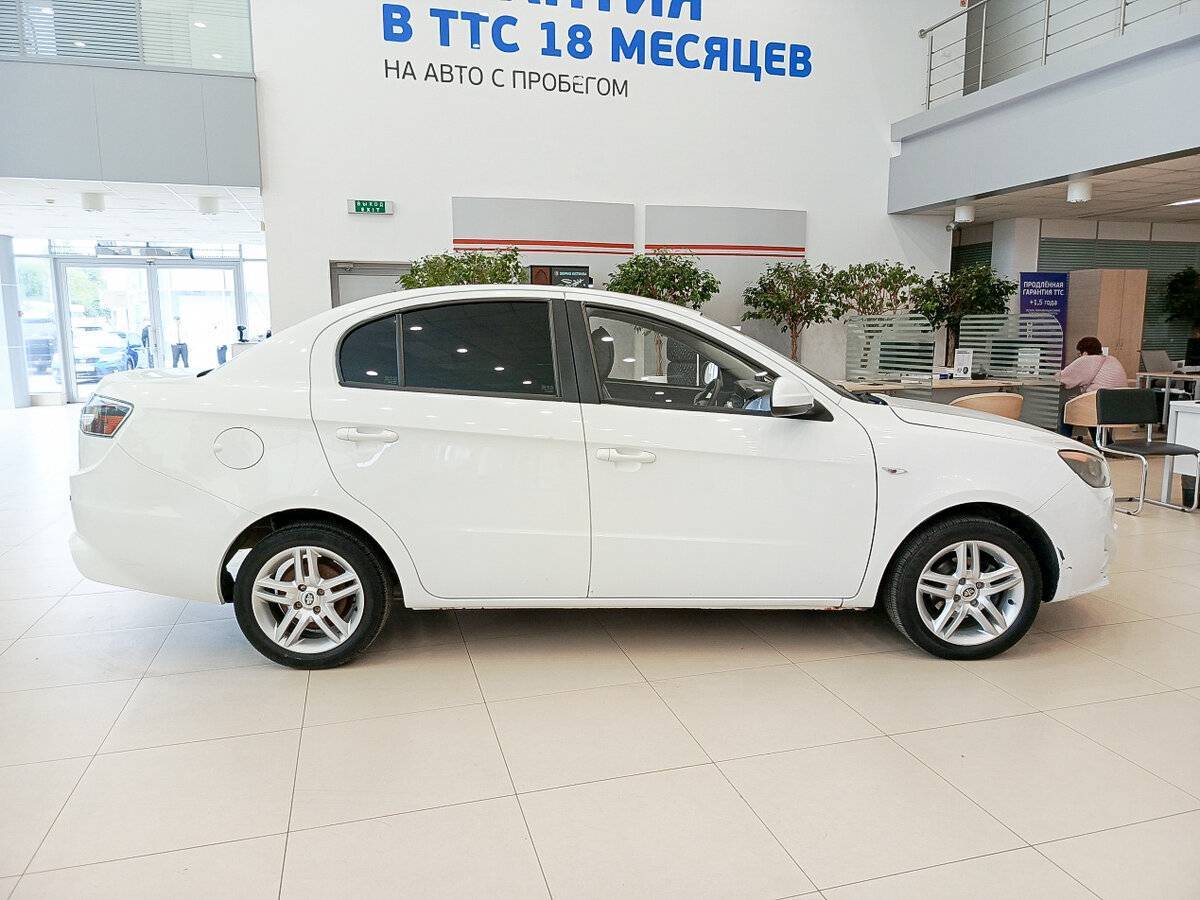 FAW Oley с пробегом — 2014 год. Фото: #3