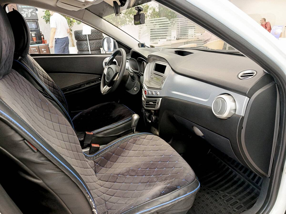 FAW Oley с пробегом — 2014 год. Фото: #10