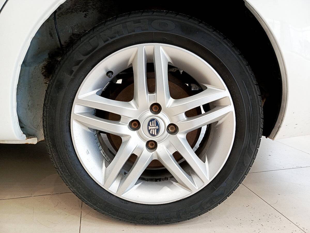 FAW Oley с пробегом — 2014 год. Фото: #17