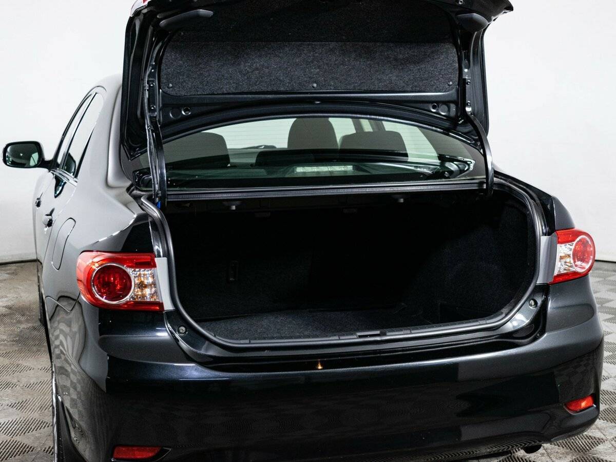 Toyota Corolla с пробегом — 2011 год. Фото: #6