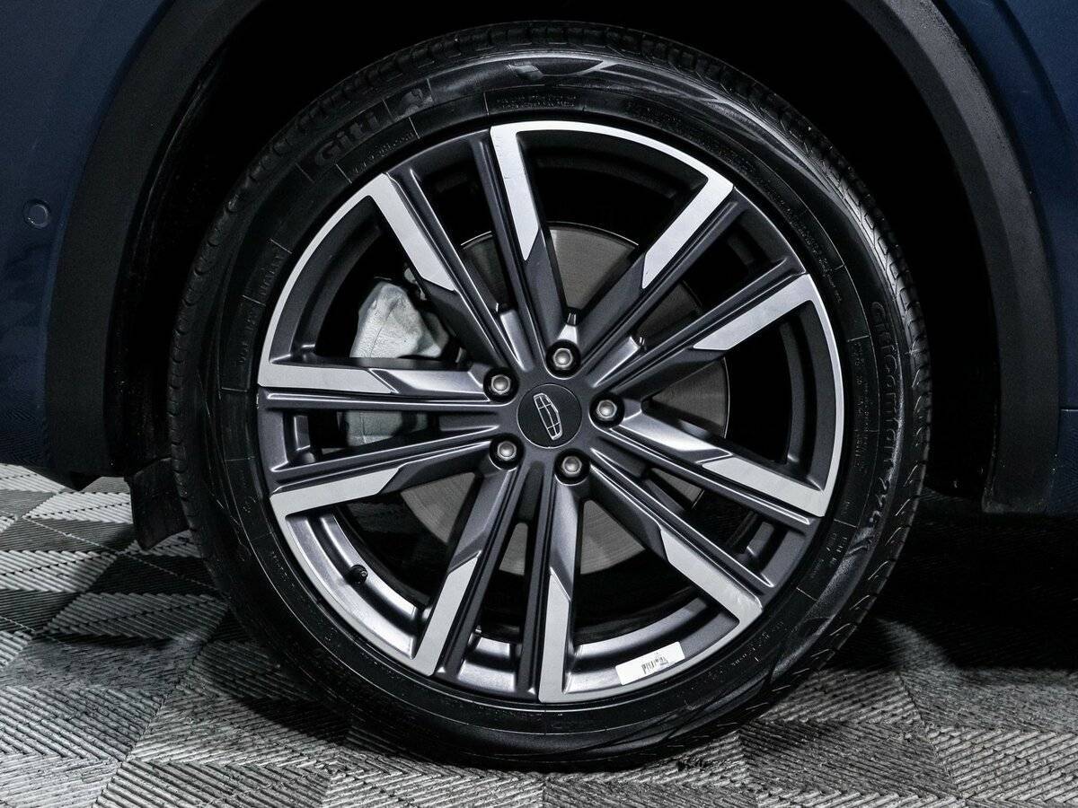 Geely Monjaro с пробегом — 2023 год. Фото: #13