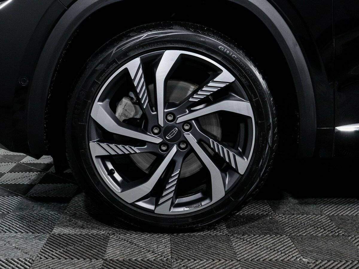 Geely Monjaro с пробегом — 2023 год. Фото: #14