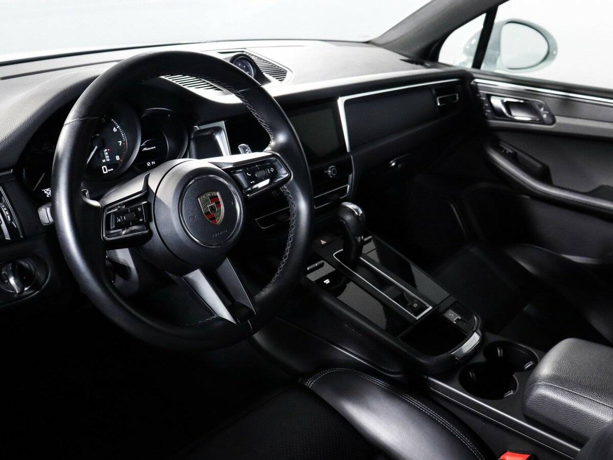 Porsche Macan с пробегом — 2021 год. Фото: #13