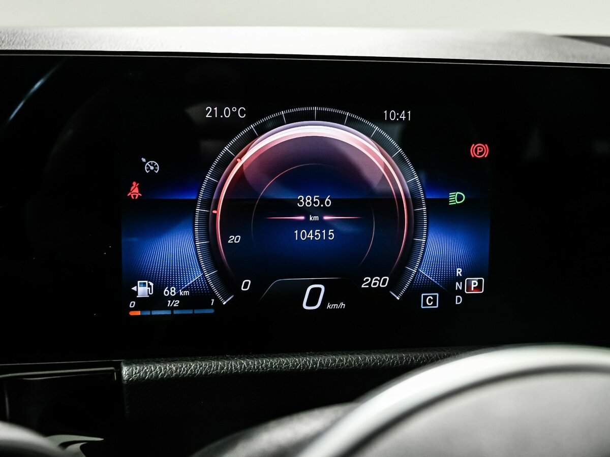 Mercedes-Benz GLA с пробегом — 2021 год. Фото: #9