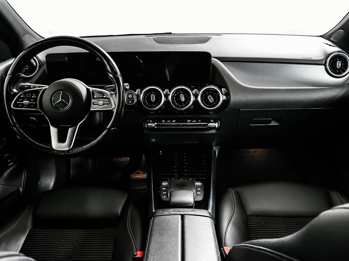 Mercedes-Benz GLA с пробегом — 2021 год. Фото: #10