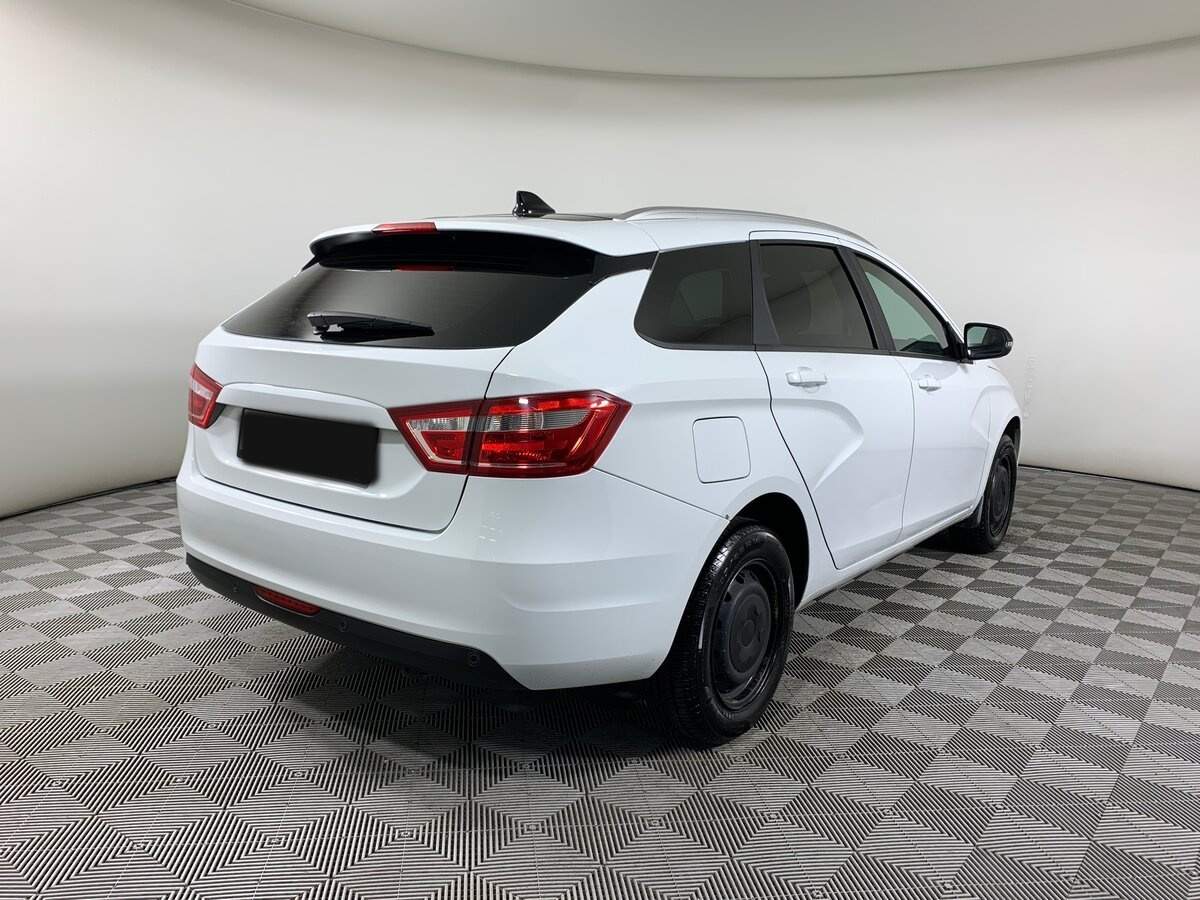 Lada (ВАЗ) Vesta с пробегом — 2021 год. Фото: #4