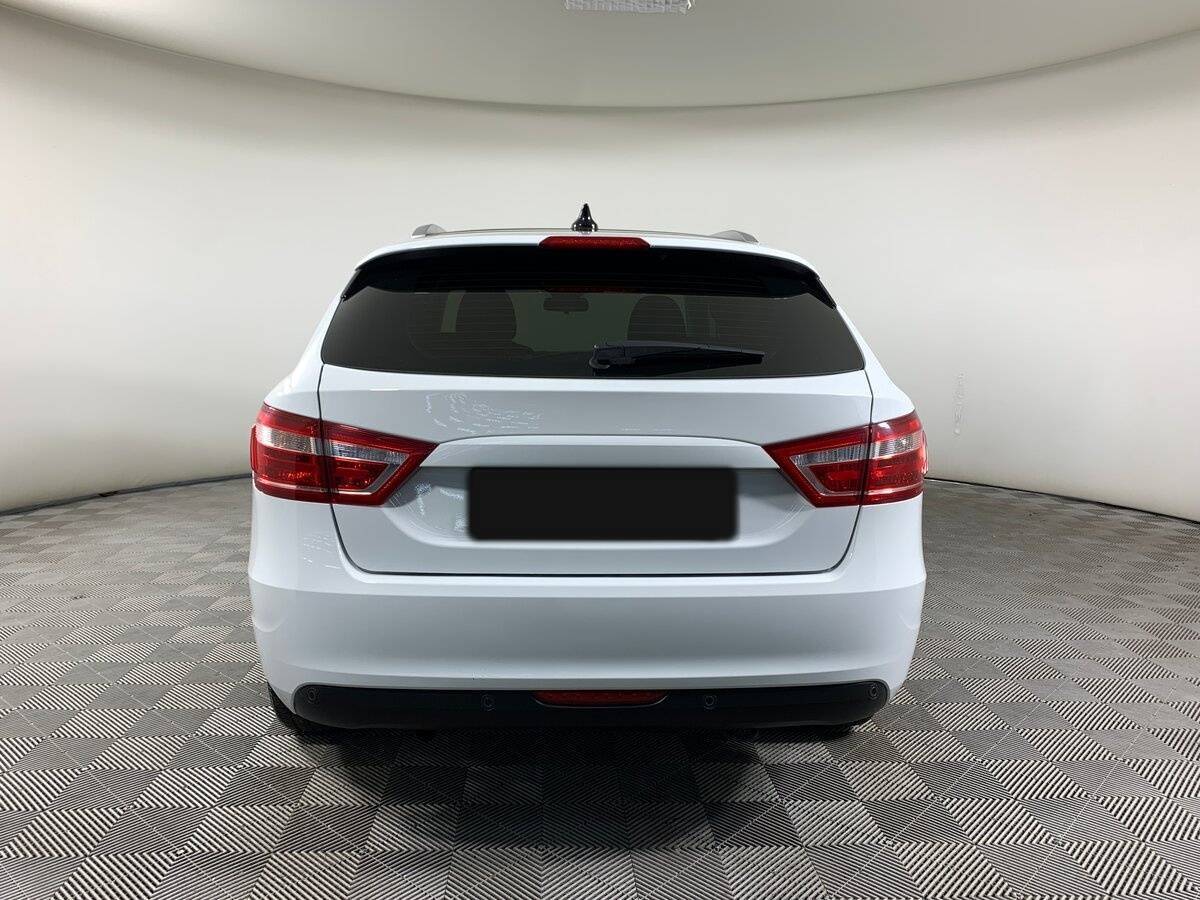 Lada (ВАЗ) Vesta с пробегом — 2021 год. Фото: #5