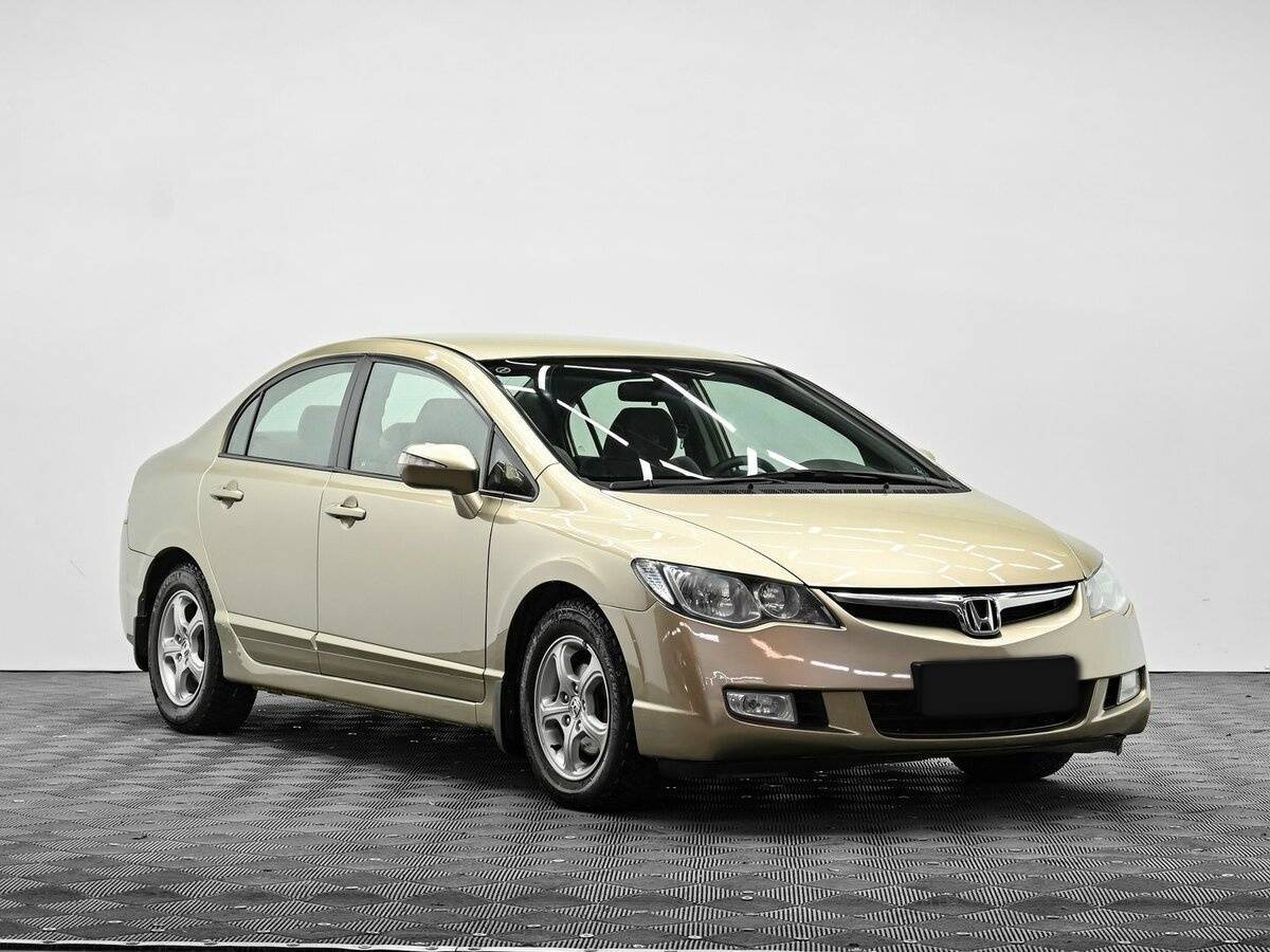 Honda Civic с пробегом — 2008 год. Фото: #1