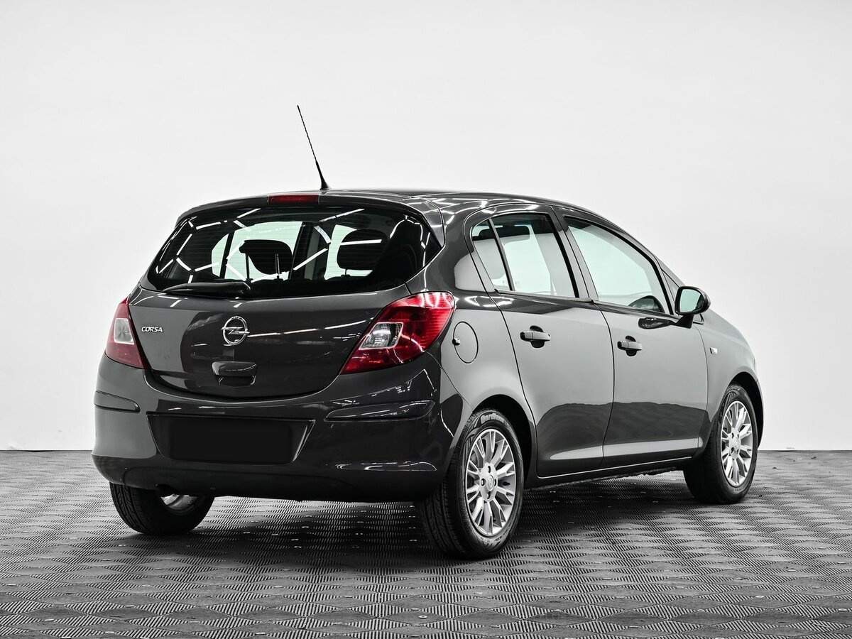 Opel Corsa с пробегом — 2011 год. Фото: #3