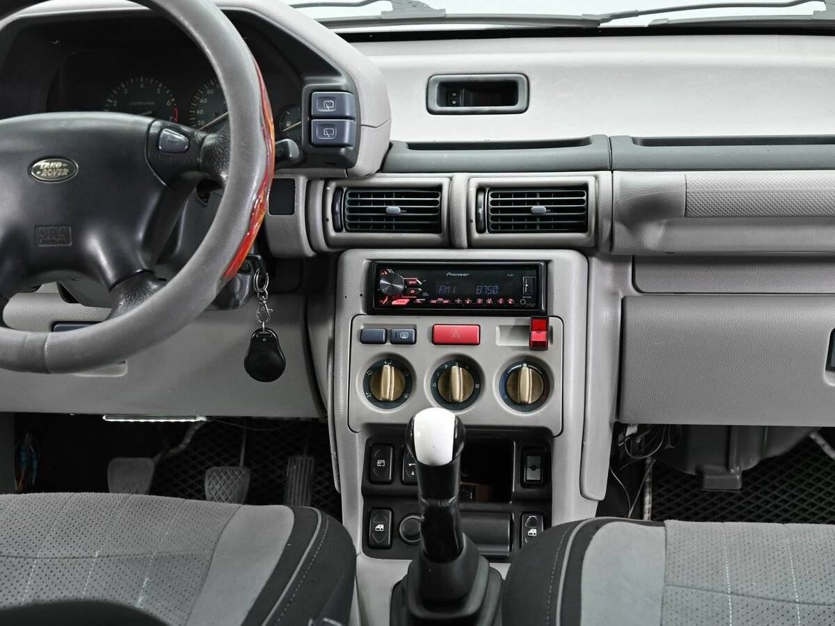 Land Rover Freelander с пробегом — 1999 год. Фото: #7
