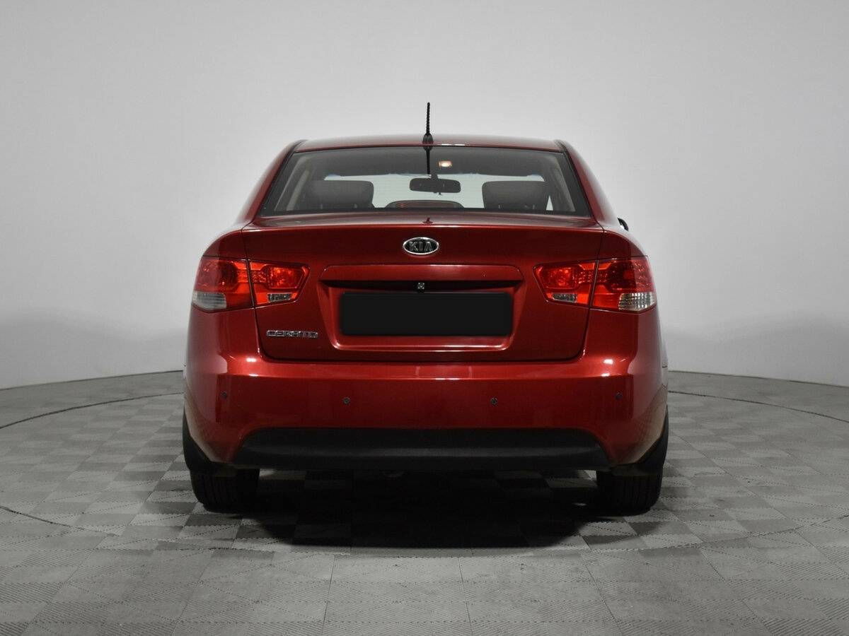 Kia Cerato с пробегом — 2011 год. Фото: #5