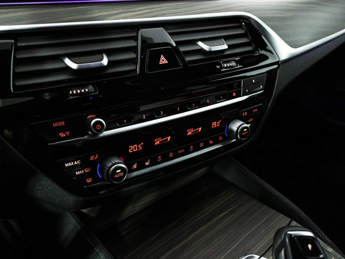 BMW 5 серии с пробегом — 2017 год. Фото: #22