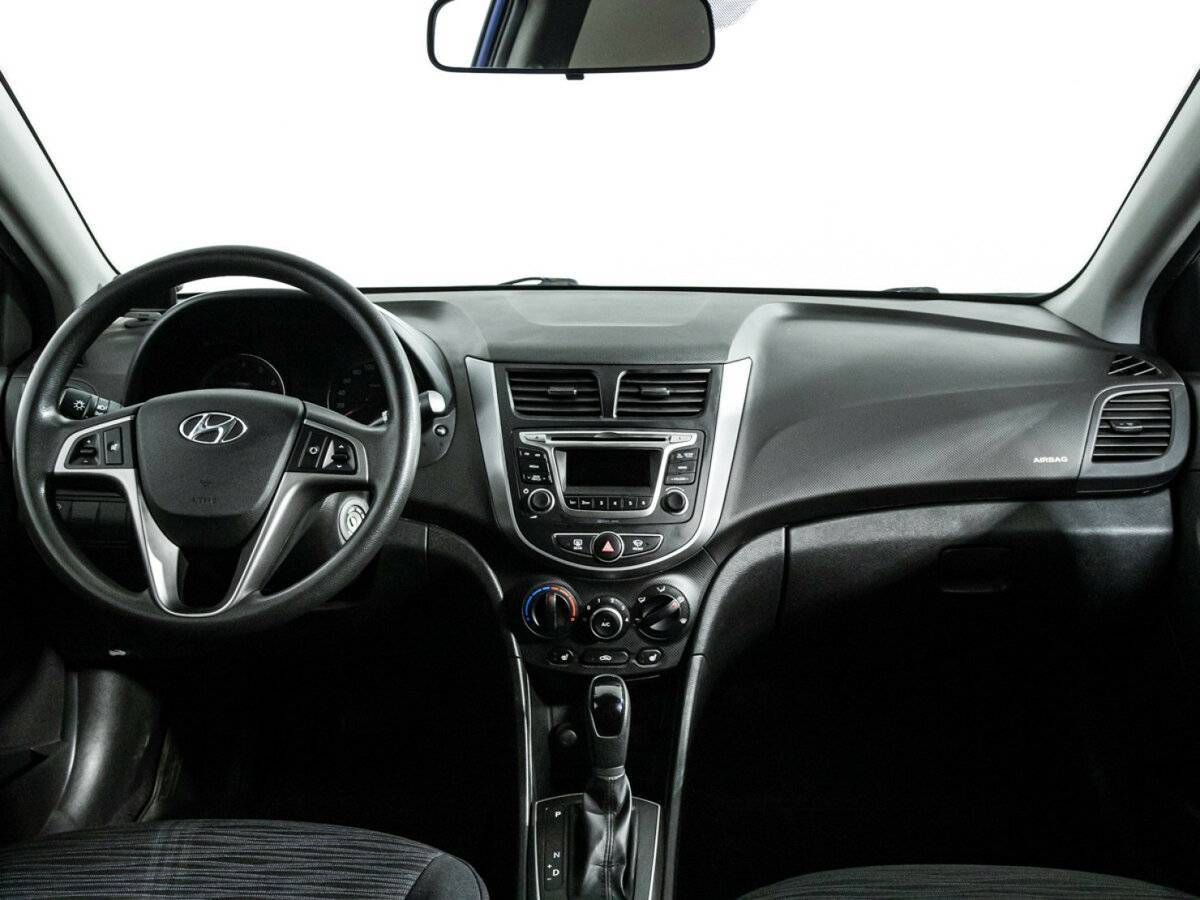 Hyundai Solaris с пробегом — 2016 год. Фото: #12