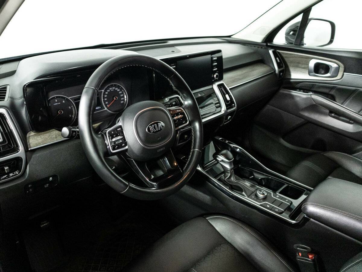 Kia Sorento с пробегом — 2020 год. Фото: #10