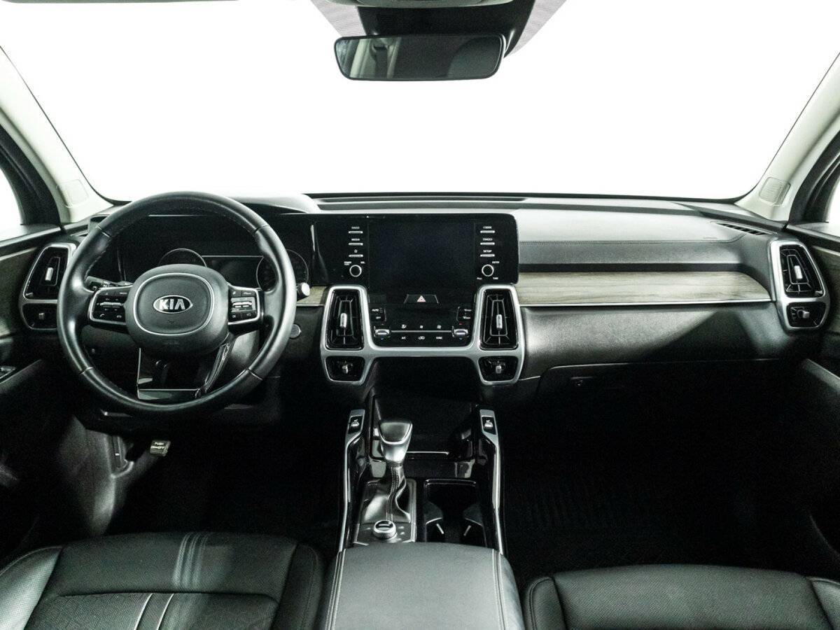 Kia Sorento с пробегом — 2020 год. Фото: #12