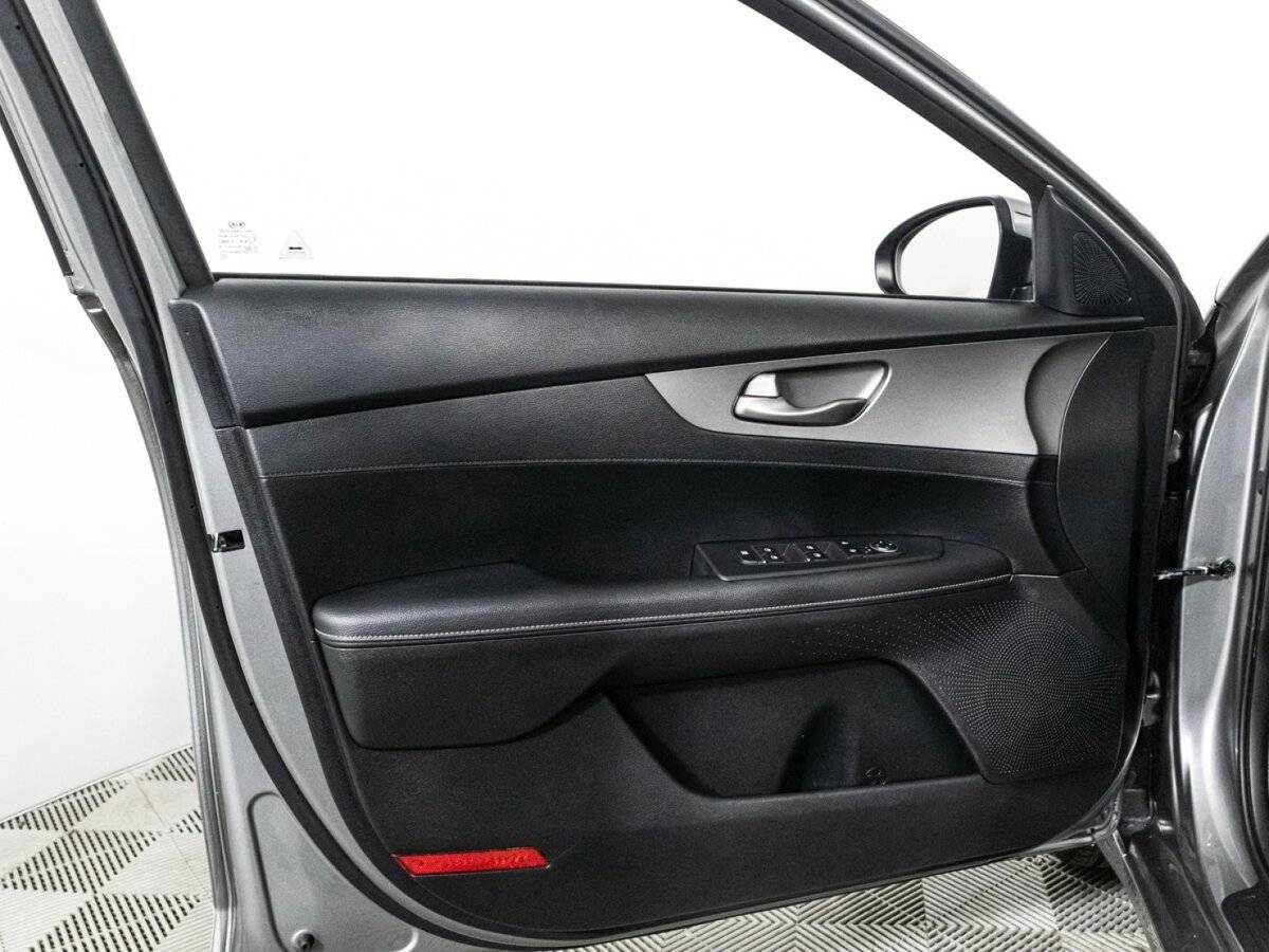 Kia K3 с пробегом — 2020 год. Фото: #23