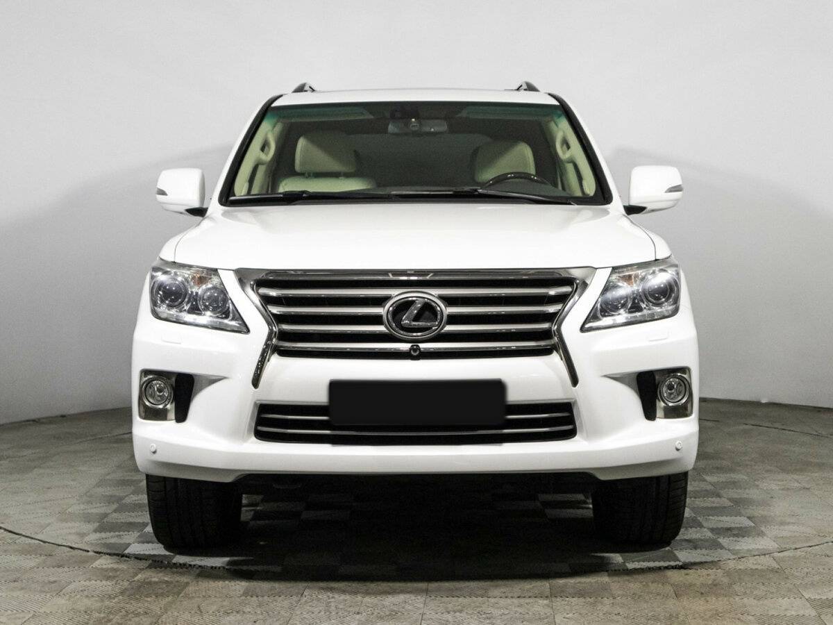 Lexus LX с пробегом — 2013 год. Фото: #1