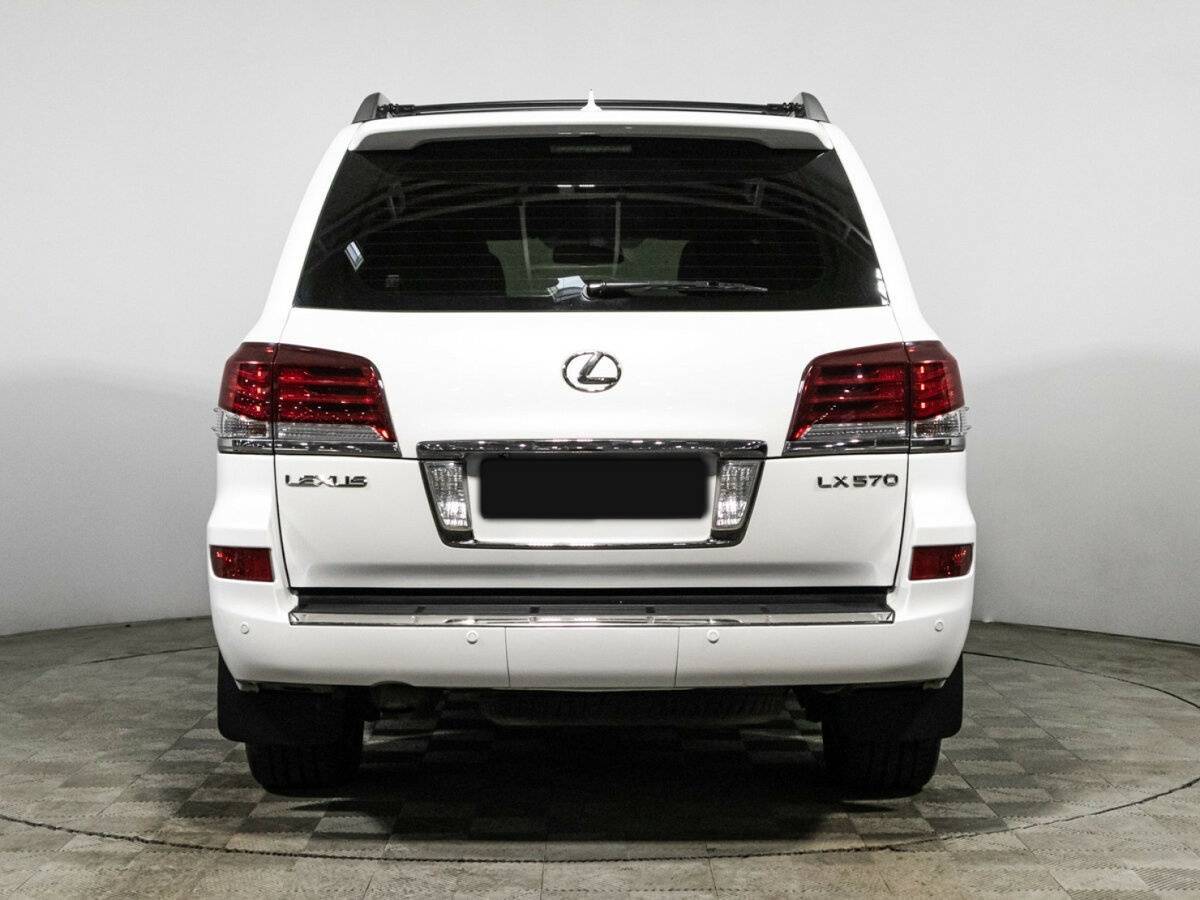 Lexus LX с пробегом — 2013 год. Фото: #5