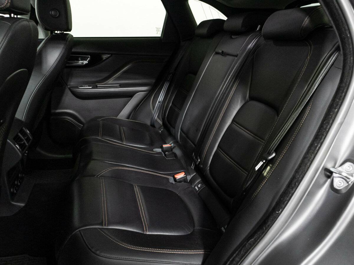 Jaguar F-Pace с пробегом — 2017 год. Фото: #9
