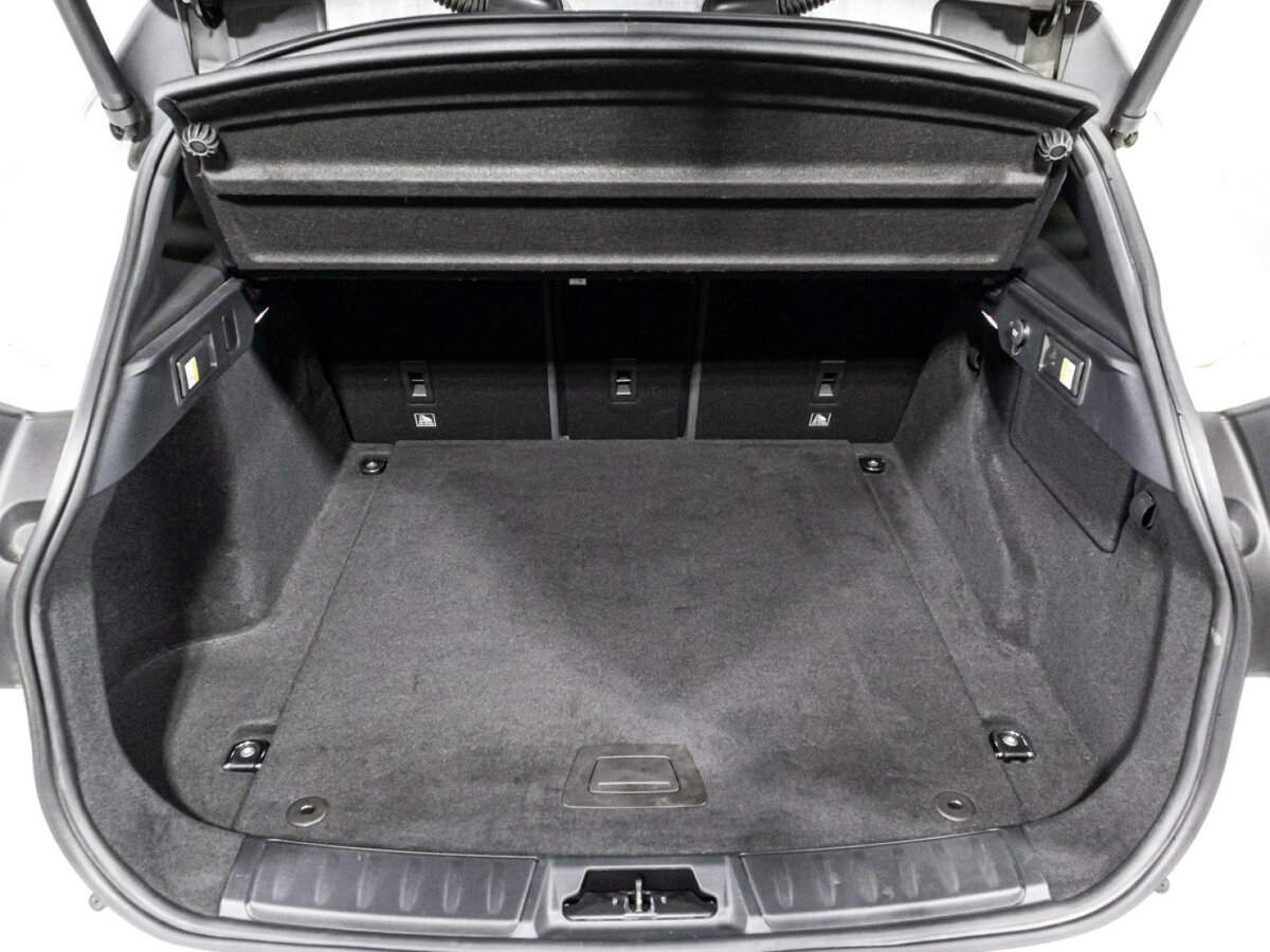 Jaguar F-Pace с пробегом — 2017 год. Фото: #14