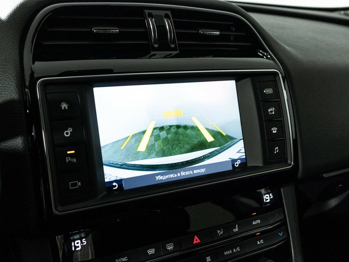 Jaguar F-Pace с пробегом — 2017 год. Фото: #17