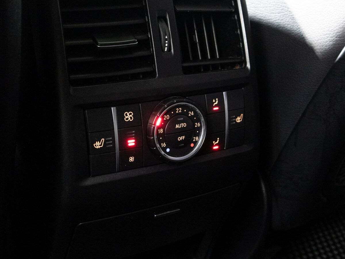 Mercedes-Benz GL-Класс с пробегом — 2014 год. Фото: #15