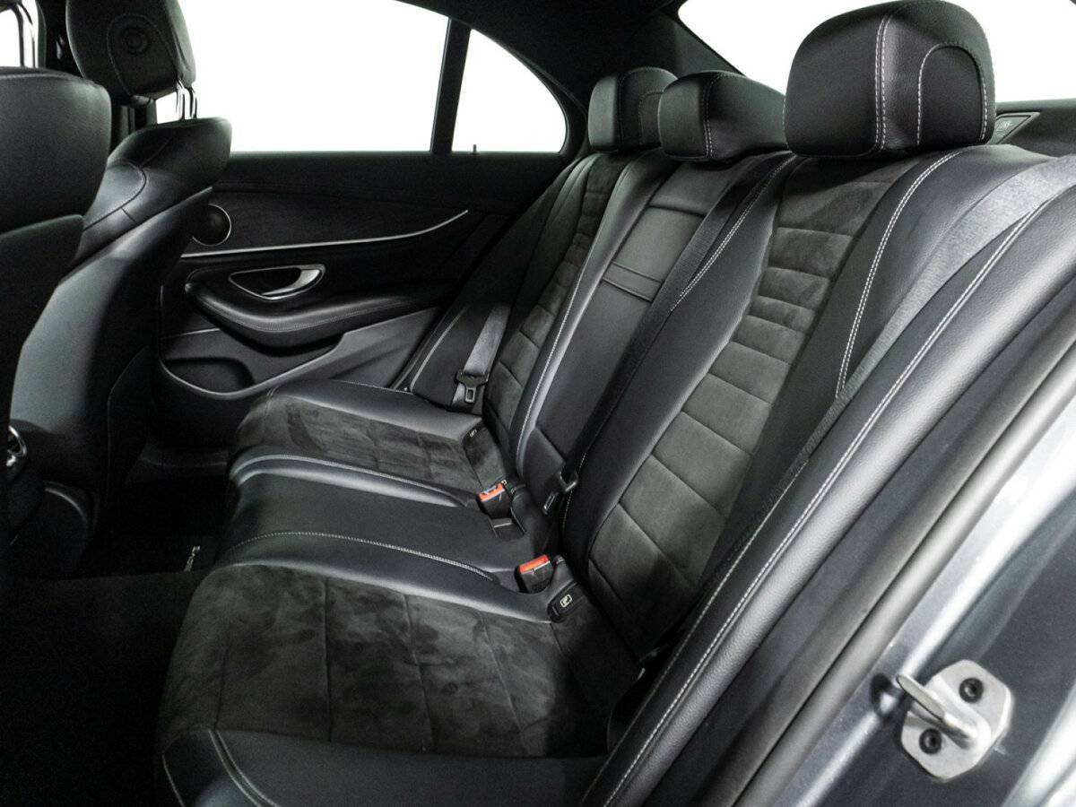 Mercedes-Benz E-Класс с пробегом — 2018 год. Фото: #9