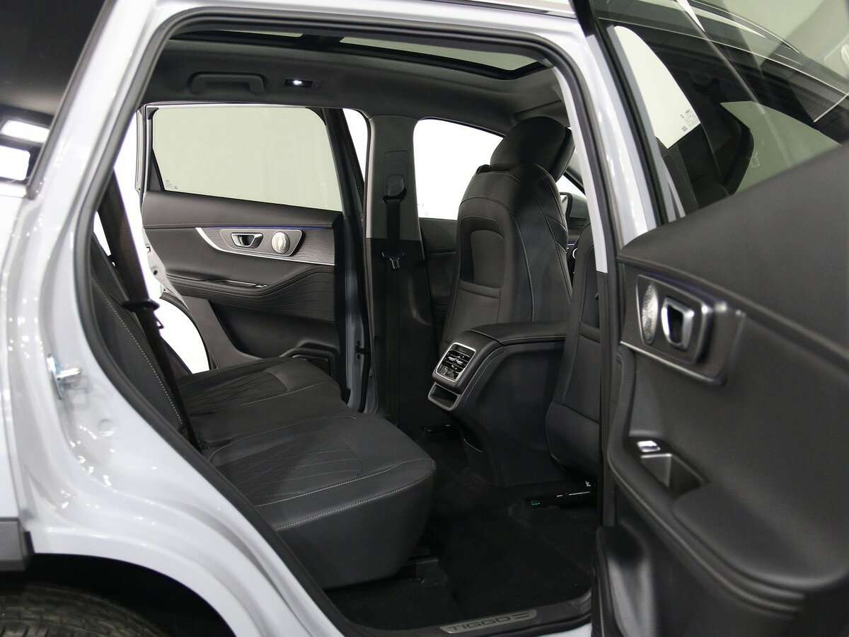 Chery Tiggo 8 Pro Max с пробегом — 2023 год. Фото: #6