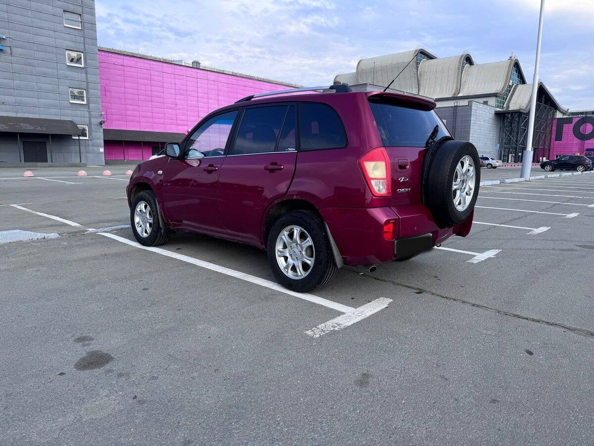 Chery Tiggo (T11) с пробегом — 2014 год. Фото: #4