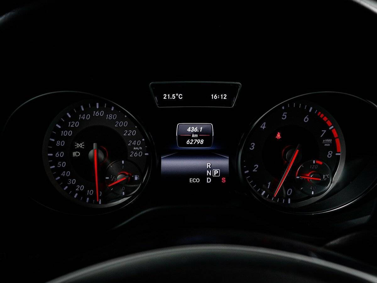 Mercedes-Benz GLA с пробегом — 2014 год. Фото: #9