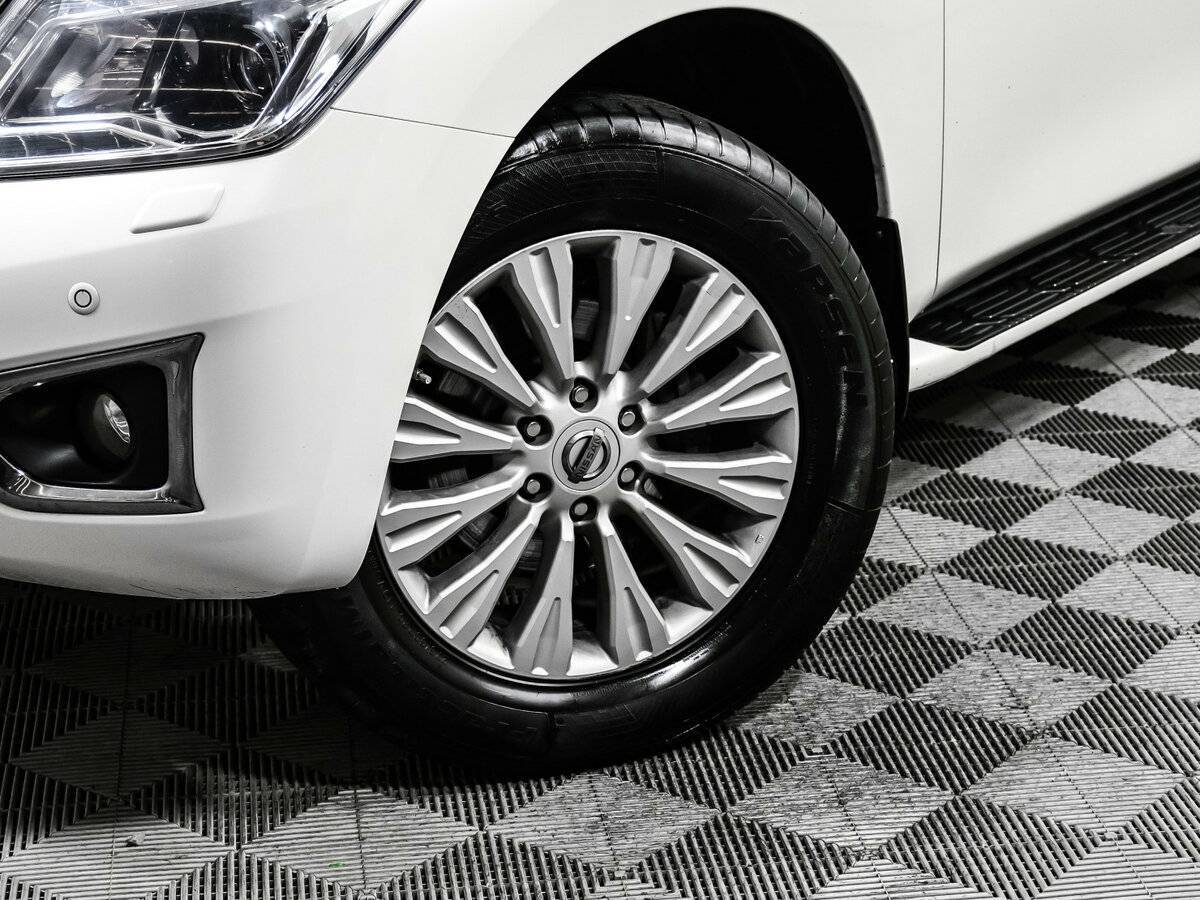 Nissan Patrol с пробегом — 2015 год. Фото: #14