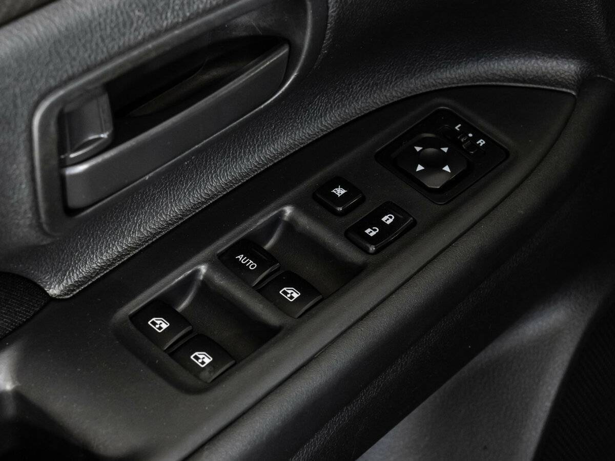 Mitsubishi Outlander с пробегом — 2018 год. Фото: #13