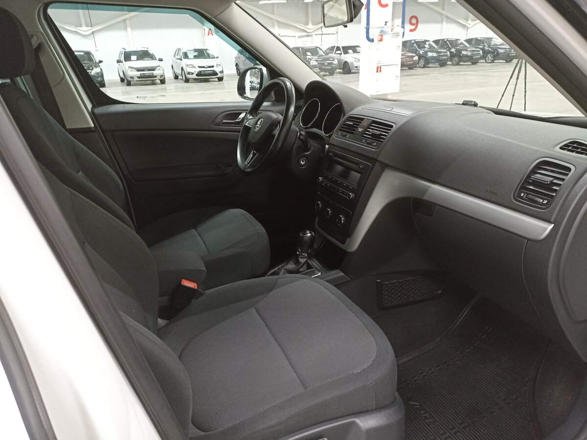 Skoda Yeti с пробегом — 2014 год. Фото: #10