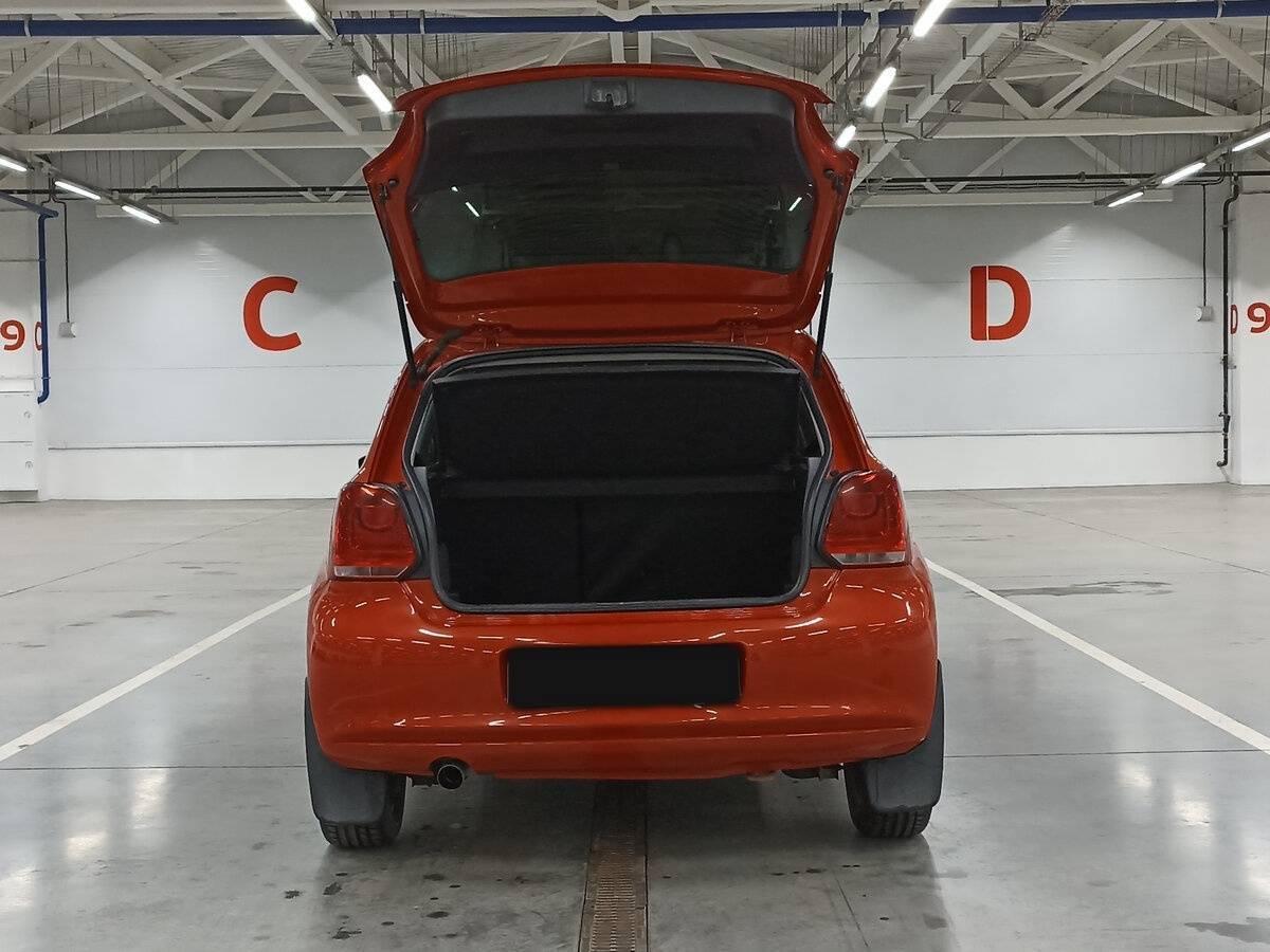 Volkswagen Polo с пробегом — 2009 год. Фото: #9