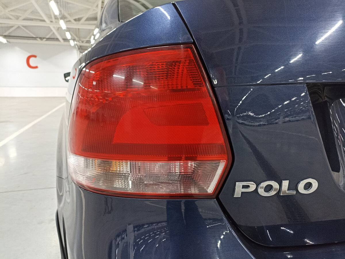 Volkswagen Polo с пробегом — 2015 год. Фото: #8
